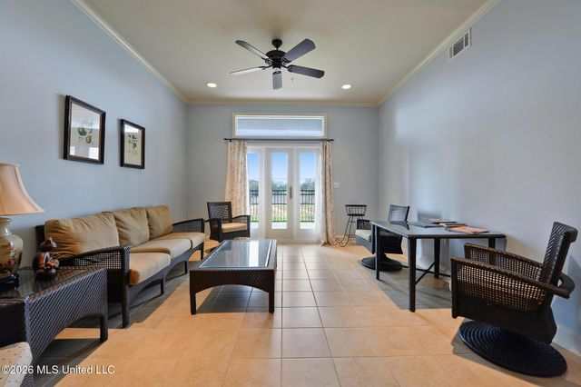 1100 W Beach Boulevard, 207, Pass Christian, MS 39571