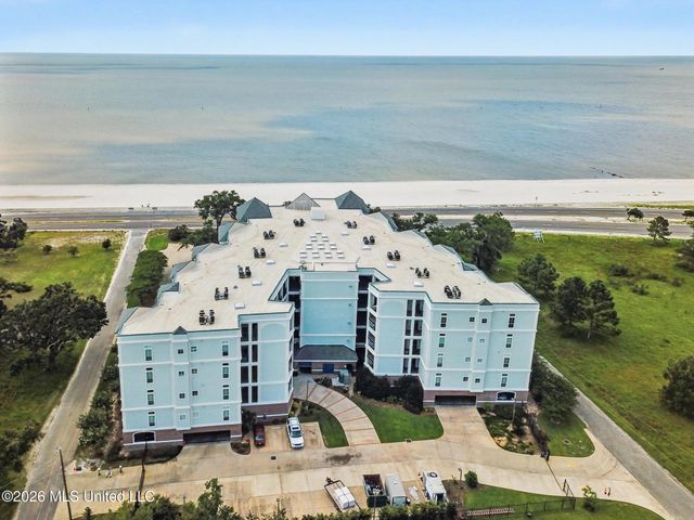 1100 W Beach Boulevard, 207, Pass Christian, MS 39571