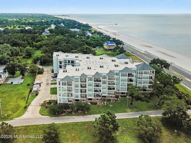 1100 W Beach Boulevard, 207, Pass Christian, MS 39571