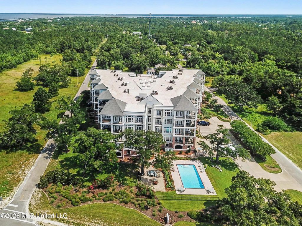 1100 W Beach Boulevard, 207, Pass Christian, MS 39571