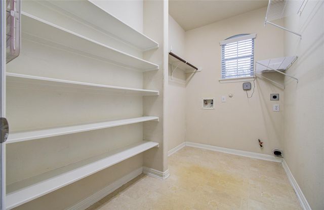 2307 Canyon Springs Drive, Pearland, TX 77584