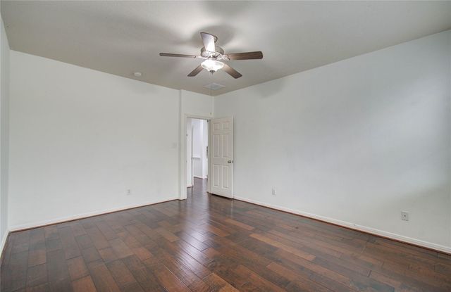 2307 Canyon Springs Drive, Pearland, TX 77584