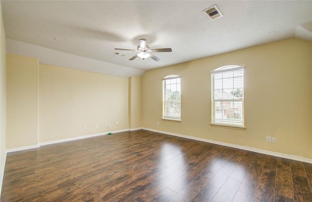 2307 Canyon Springs Drive, Pearland, TX 77584