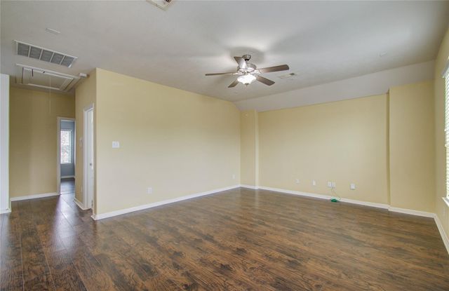 2307 Canyon Springs Drive, Pearland, TX 77584