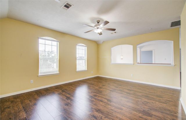 2307 Canyon Springs Drive, Pearland, TX 77584