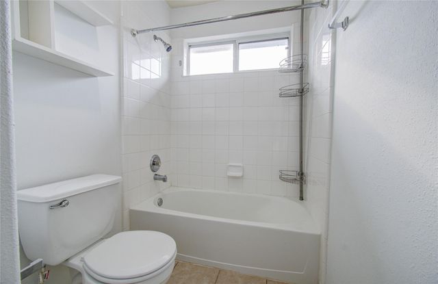 2307 Canyon Springs Drive, Pearland, TX 77584