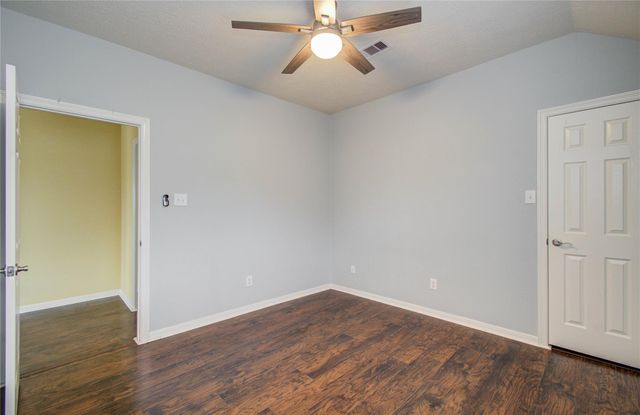 2307 Canyon Springs Drive, Pearland, TX 77584