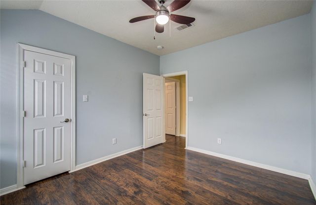 2307 Canyon Springs Drive, Pearland, TX 77584