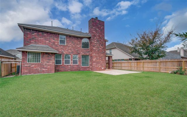 2307 Canyon Springs Drive, Pearland, TX 77584