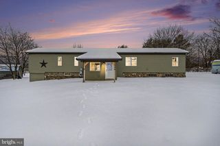 490 SHED RD, Newville, PA 17241