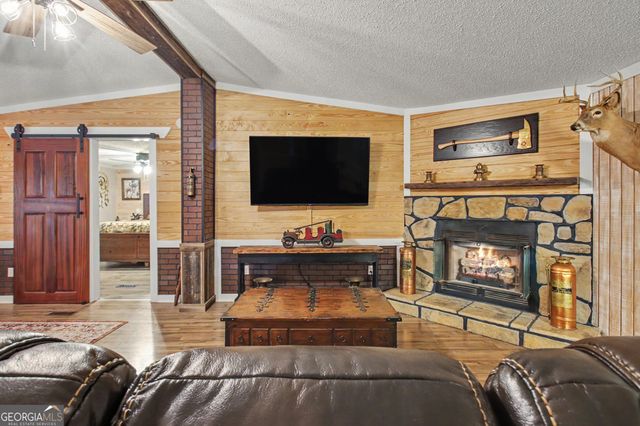 8622 Whitehouse Parkway, Woodbury, GA 30293