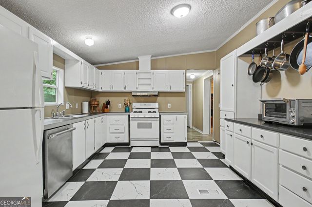 8622 Whitehouse Parkway, Woodbury, GA 30293