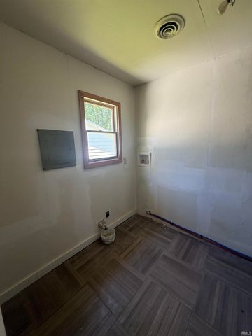 1539 OGAN Avenue, Huntington, IN 46750