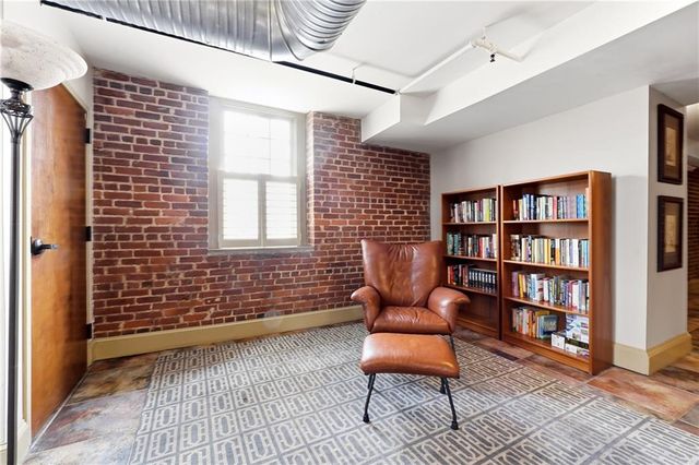 273 12th NE Street 420, Atlanta, GA 30309