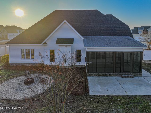 3049 Camille Drive, Winterville, NC 28590