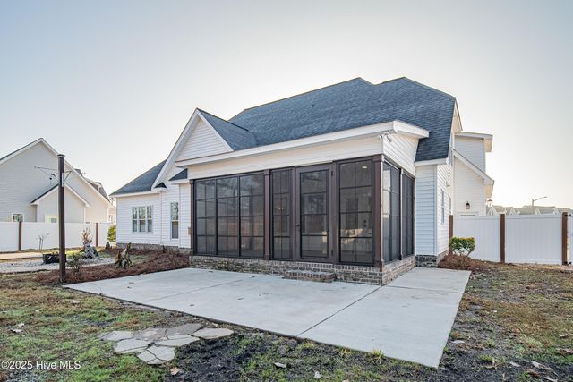 3049 Camille Drive, Winterville, NC 28590