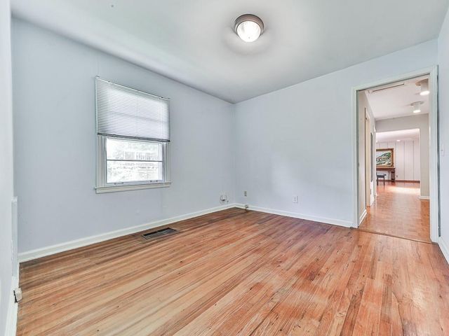 1043 Oakdale Drive SE, Smyrna, GA 30080