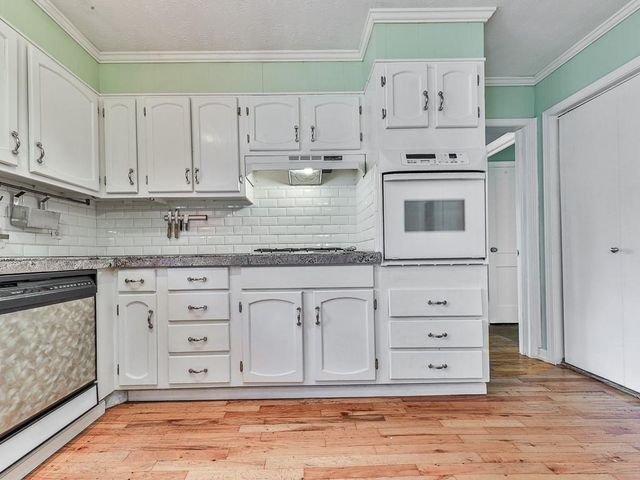 1043 Oakdale Drive SE, Smyrna, GA 30080