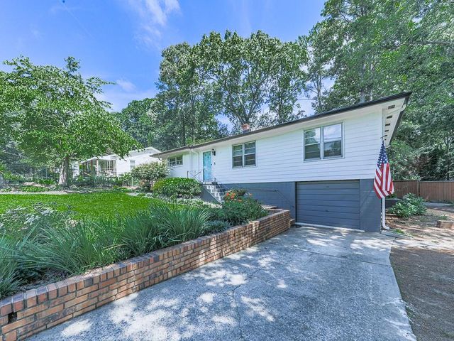 1043 Oakdale Drive SE, Smyrna, GA 30080