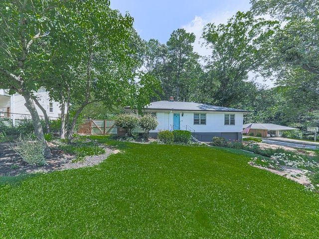 1043 Oakdale Drive SE, Smyrna, GA 30080