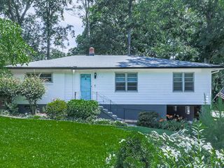 1043 Oakdale Drive SE, Smyrna, GA 30080