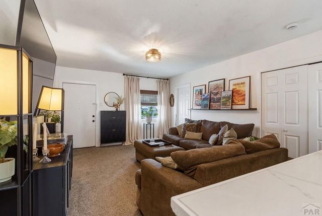 325 Jefferson St, Pueblo, CO 81004