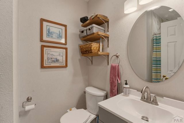 325 Jefferson St, Pueblo, CO 81004