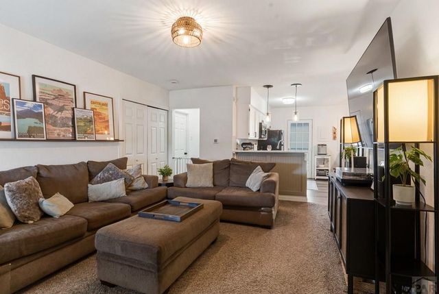 325 Jefferson St, Pueblo, CO 81004