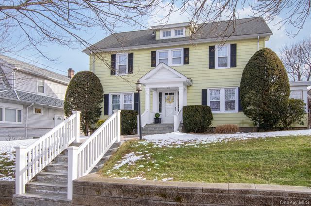 112 aka 110 Buckingham Road, Yonkers, NY 10701