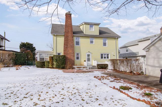 112 aka 110 Buckingham Road, Yonkers, NY 10701