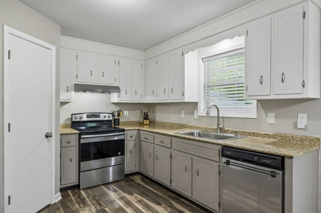 186 Pine Mountain Rd, Clarksville, TN 37042