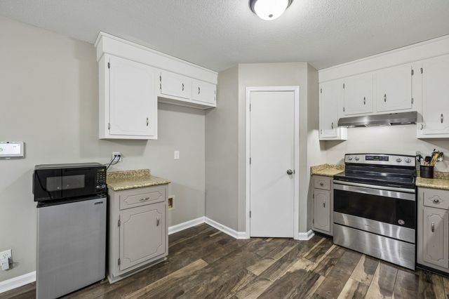 186 Pine Mountain Rd, Clarksville, TN 37042