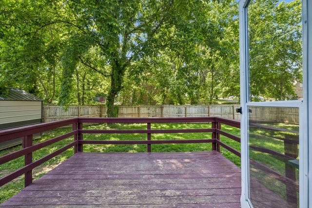 186 Pine Mountain Rd, Clarksville, TN 37042