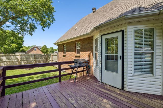 186 Pine Mountain Rd, Clarksville, TN 37042