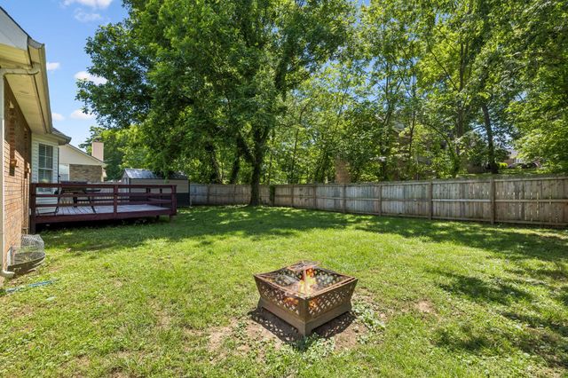 186 Pine Mountain Rd, Clarksville, TN 37042