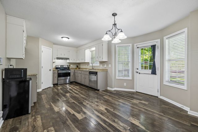 186 Pine Mountain Rd, Clarksville, TN 37042