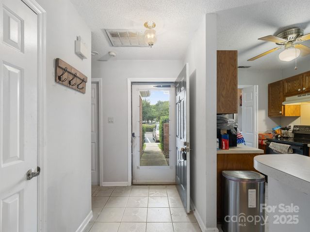 9435 Kings Falls Drive, Charlotte, NC 28210