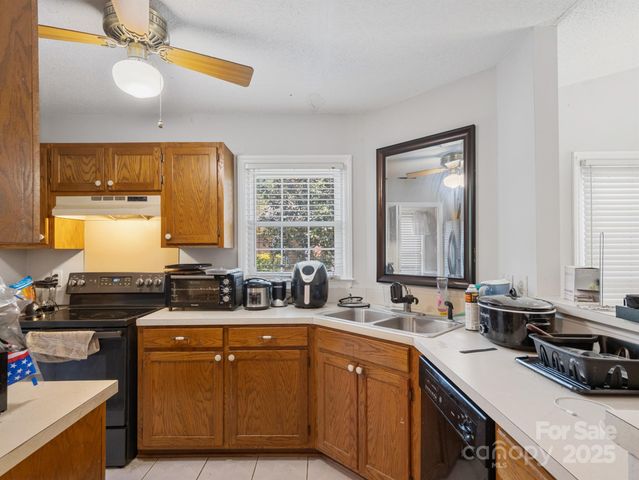 9435 Kings Falls Drive, Charlotte, NC 28210