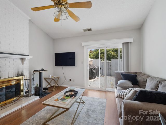 9435 Kings Falls Drive, Charlotte, NC 28210