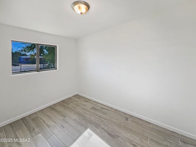 802 W Tipton Drive, Tucson, AZ 85705