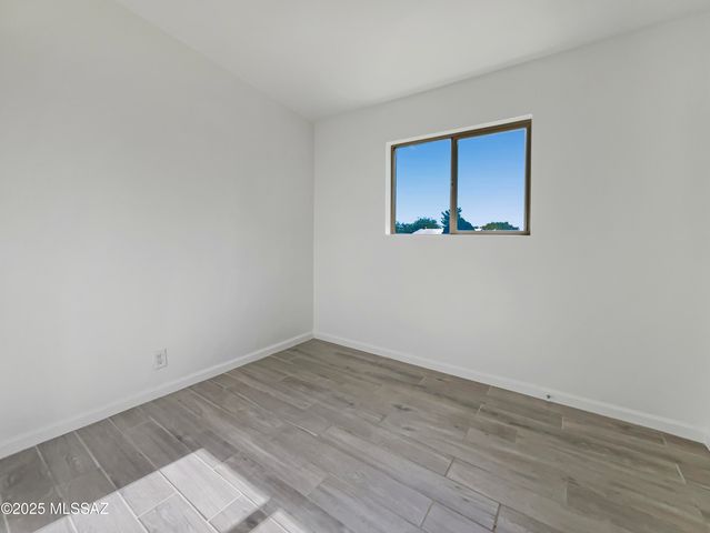 802 W Tipton Drive, Tucson, AZ 85705