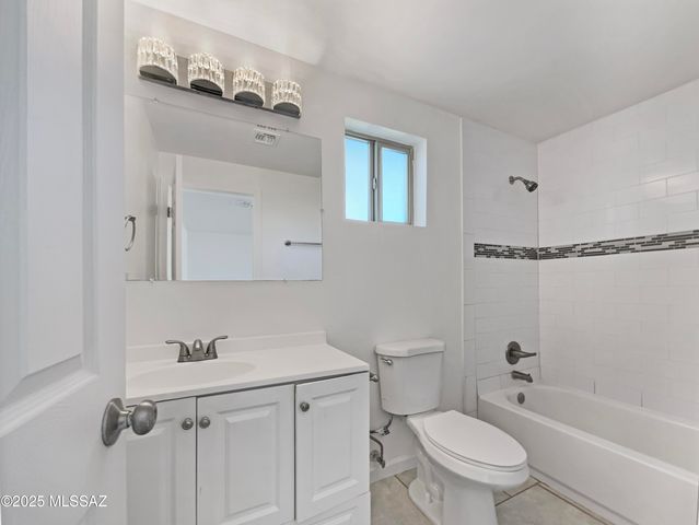 802 W Tipton Drive, Tucson, AZ 85705