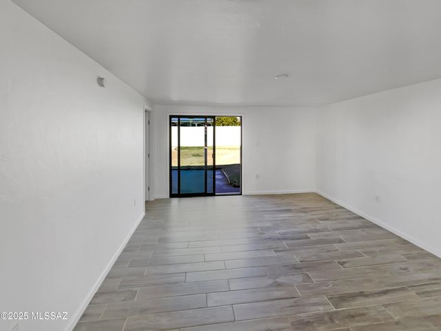 802 W Tipton Drive, Tucson, AZ 85705