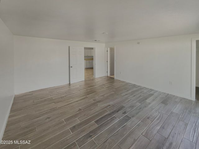 802 W Tipton Drive, Tucson, AZ 85705