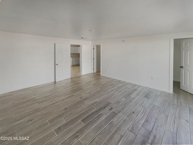 802 W Tipton Drive, Tucson, AZ 85705