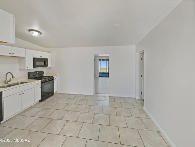 802 W Tipton Drive, Tucson, AZ 85705