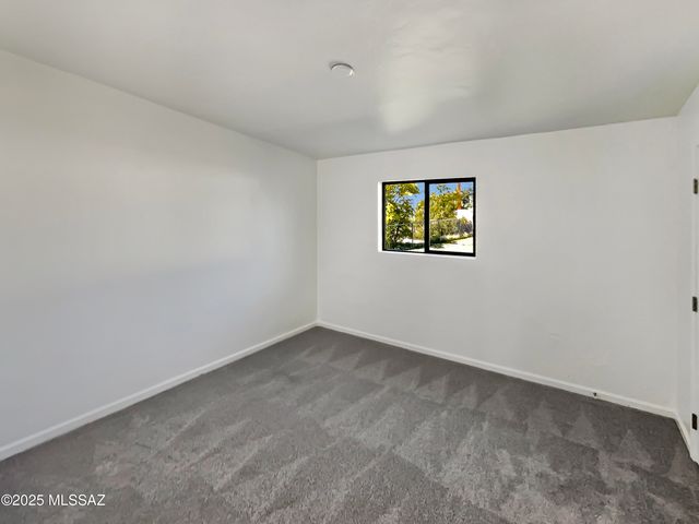 802 W Tipton Drive, Tucson, AZ 85705