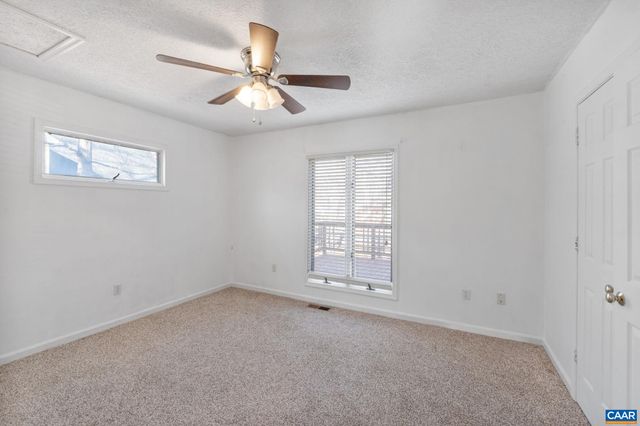 30 COLONIAL RD, Palmyra, VA 22963