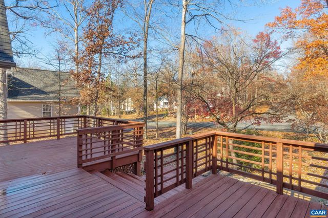 30 COLONIAL RD, Palmyra, VA 22963