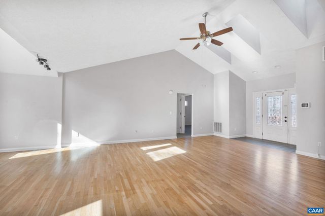 30 COLONIAL RD, Palmyra, VA 22963